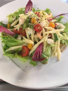 Salade de Trofie aux Crevettes, vinaigrette aux agrumes